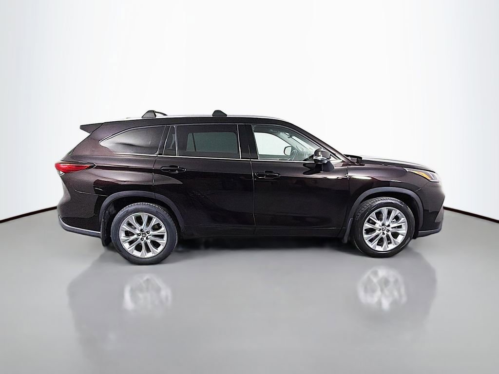Used 2022 Toyota Highlander Limited image 5