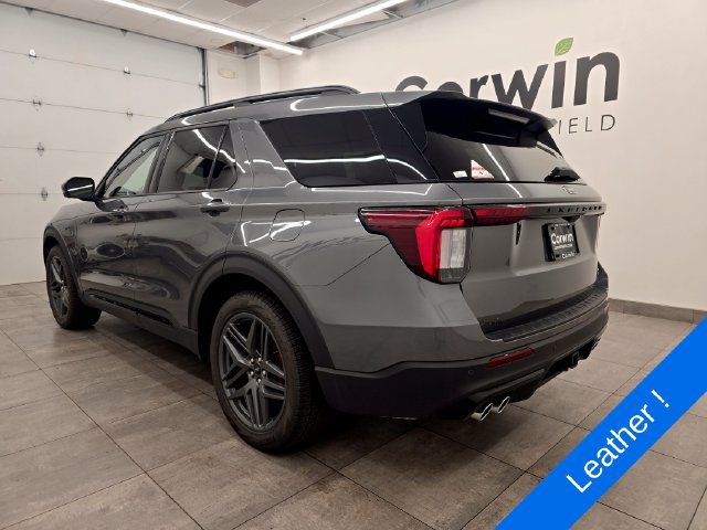 New 2026 Ford Explorer ST RWD image 3