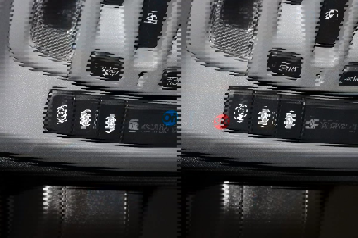 Used 2022 GMC Sierra 3500 Denali w/ Denali Ultimate Package image 31