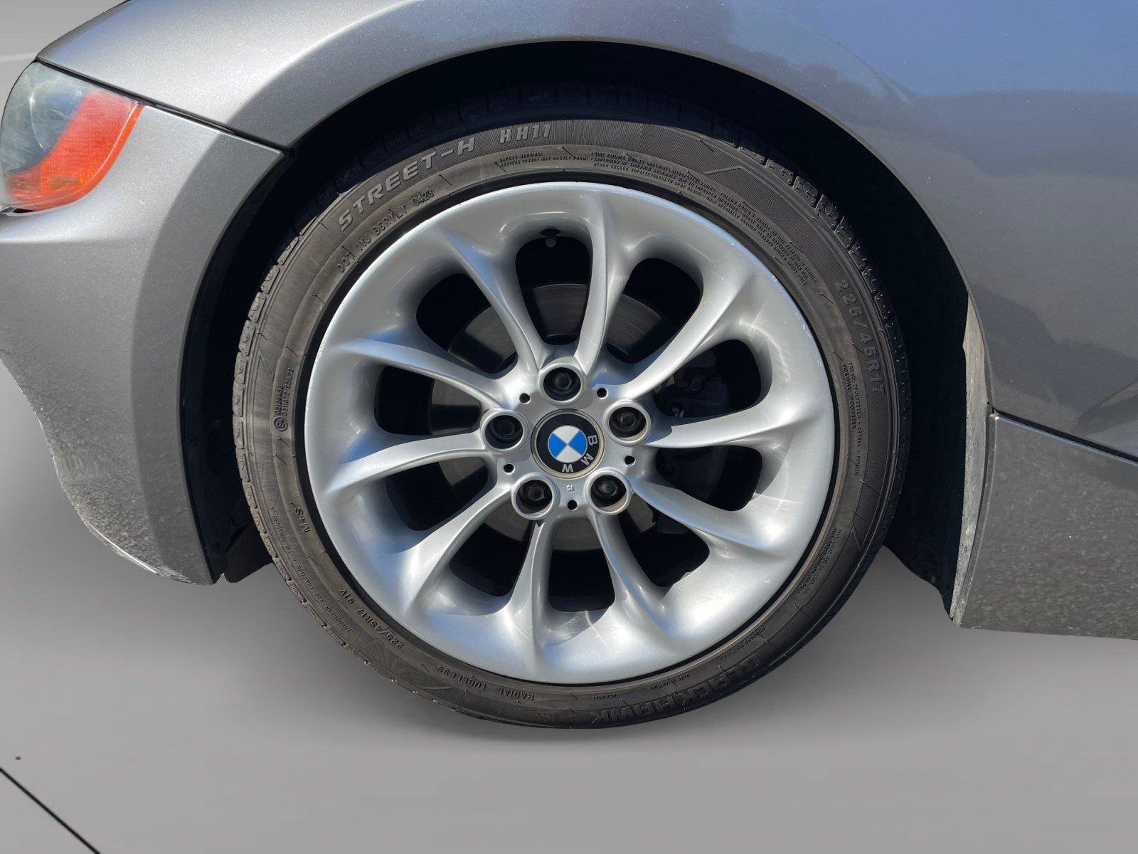 Used 2003 BMW Z4 2.5i RWD image 14