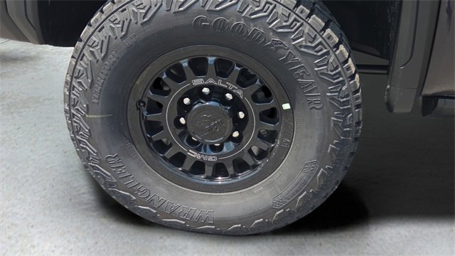 New 2025 GMC Sierra 2500 AT4X w/ AT4X AEV Edition image 19