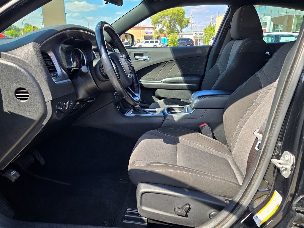 Used 2022 Dodge Charger SXT image 27