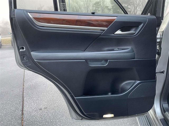 Used 2019 Lexus LX 570 4WD w/ Luxury Package image 11