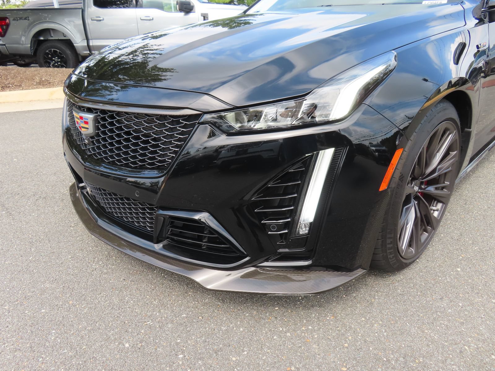 Used 2023 Cadillac CT5 V Blackwing w/ Carbon Fiber Package 2 RWD image 9