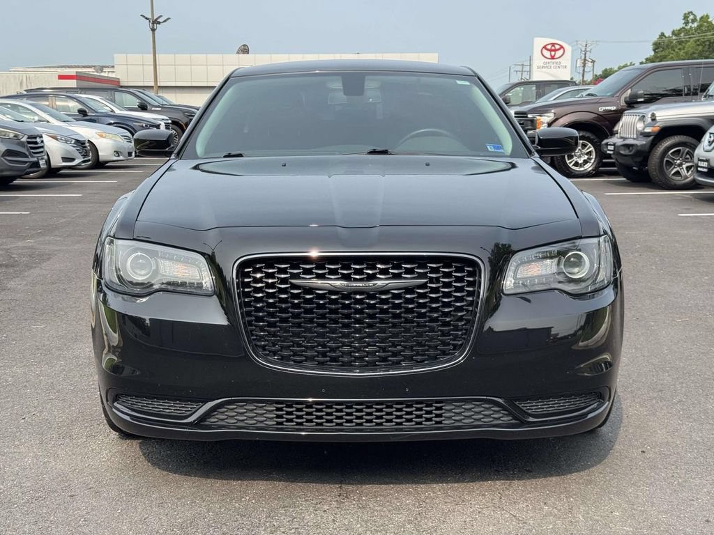 Used 2021 Chrysler 300 Touring w/ Sport Appearance Package RWD image 25