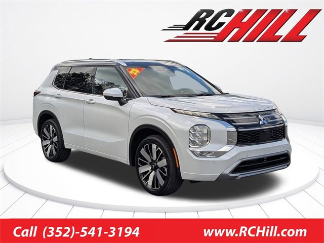 New 2025 Mitsubishi Outlander SEL image 1