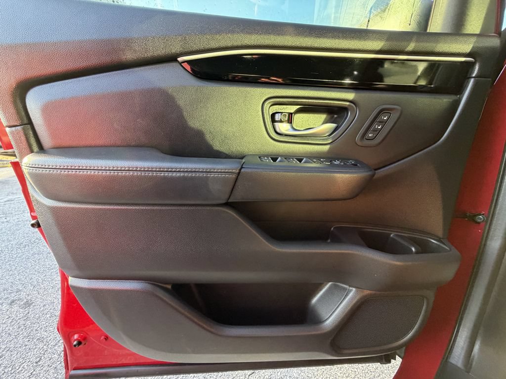 Used 2025 Honda Pilot EX-L image 20