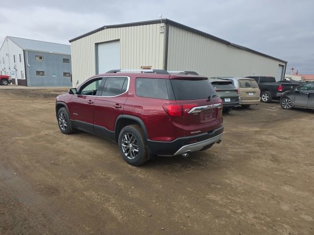 Used 2017 GMC Acadia SLT image 4