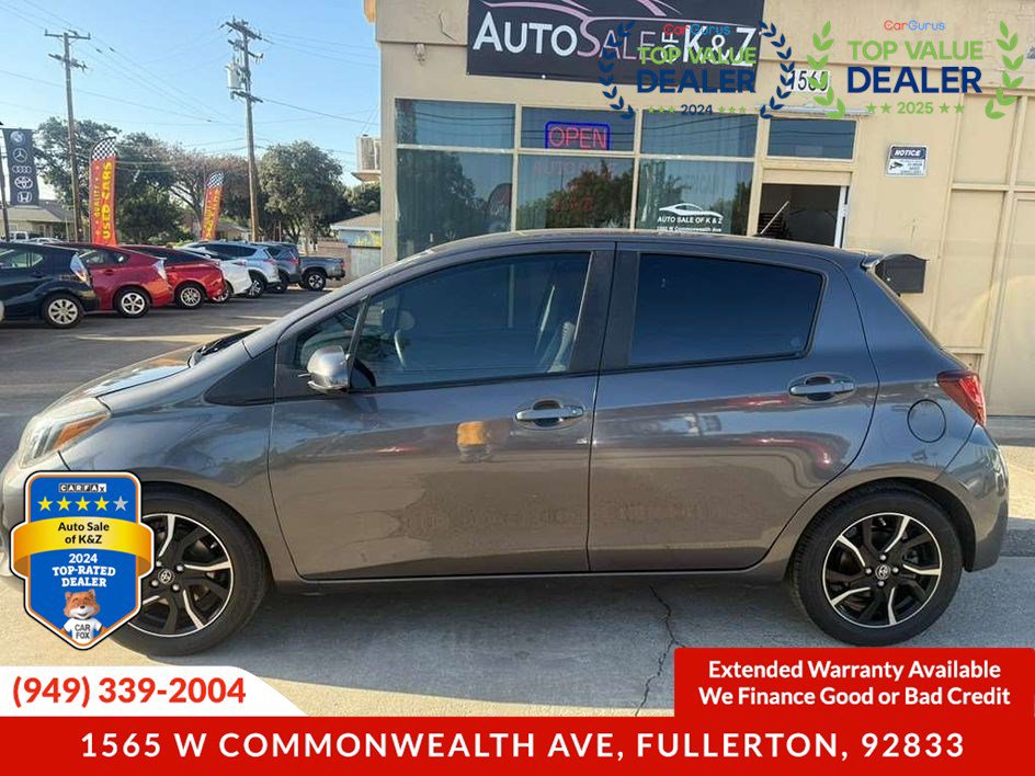 Used 2017 Toyota Yaris SE w/ Carpet Mat Package FWD image 8