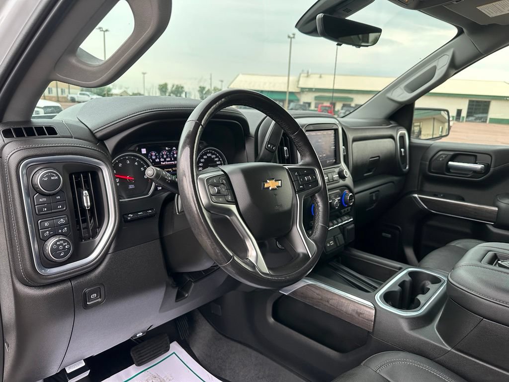Used 2021 Chevrolet Silverado 1500 LTZ w/ LTZ Premium Package AWD/4WD image 12