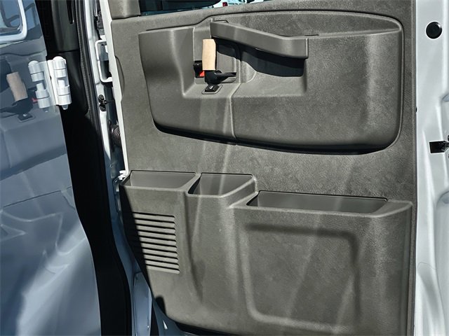 New 2025 Chevrolet Express 2500 Work Van image 28