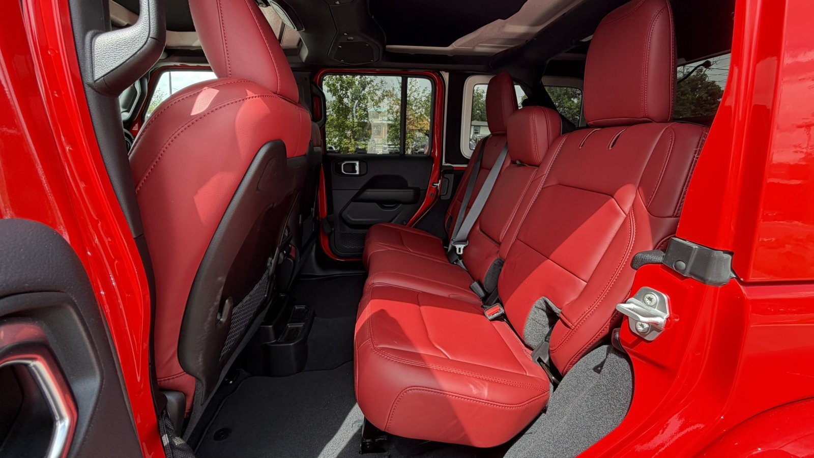 Used 2024 Jeep Wrangler Unlimited Rubicon 392 AWD/4WD image 15