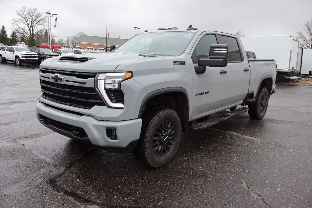 Used 2024 Chevrolet Silverado 3500 LT w/ Z71 Sport Edition image 2
