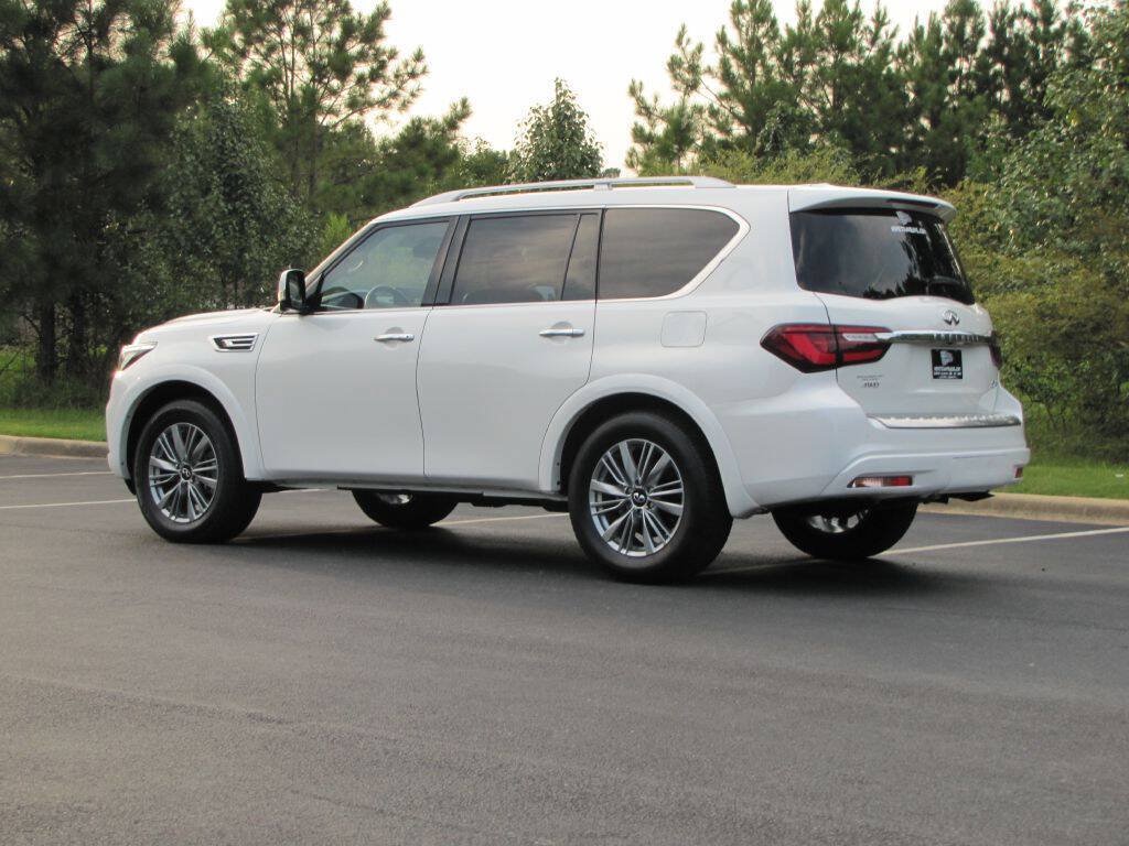 Used 2023 INFINITI QX80 Luxe w/ Cargo Package AWD/4WD image 7
