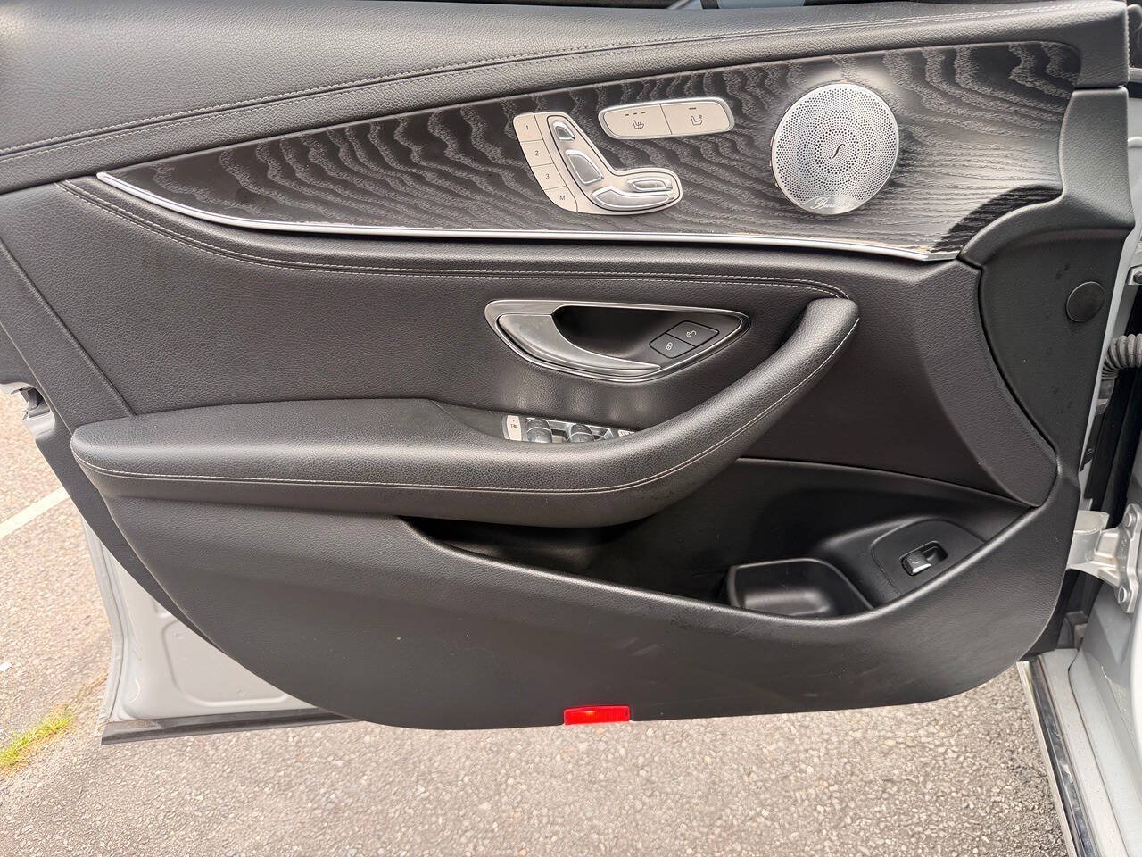 Used 2019 Mercedes-Benz E 300 4MATIC image 10