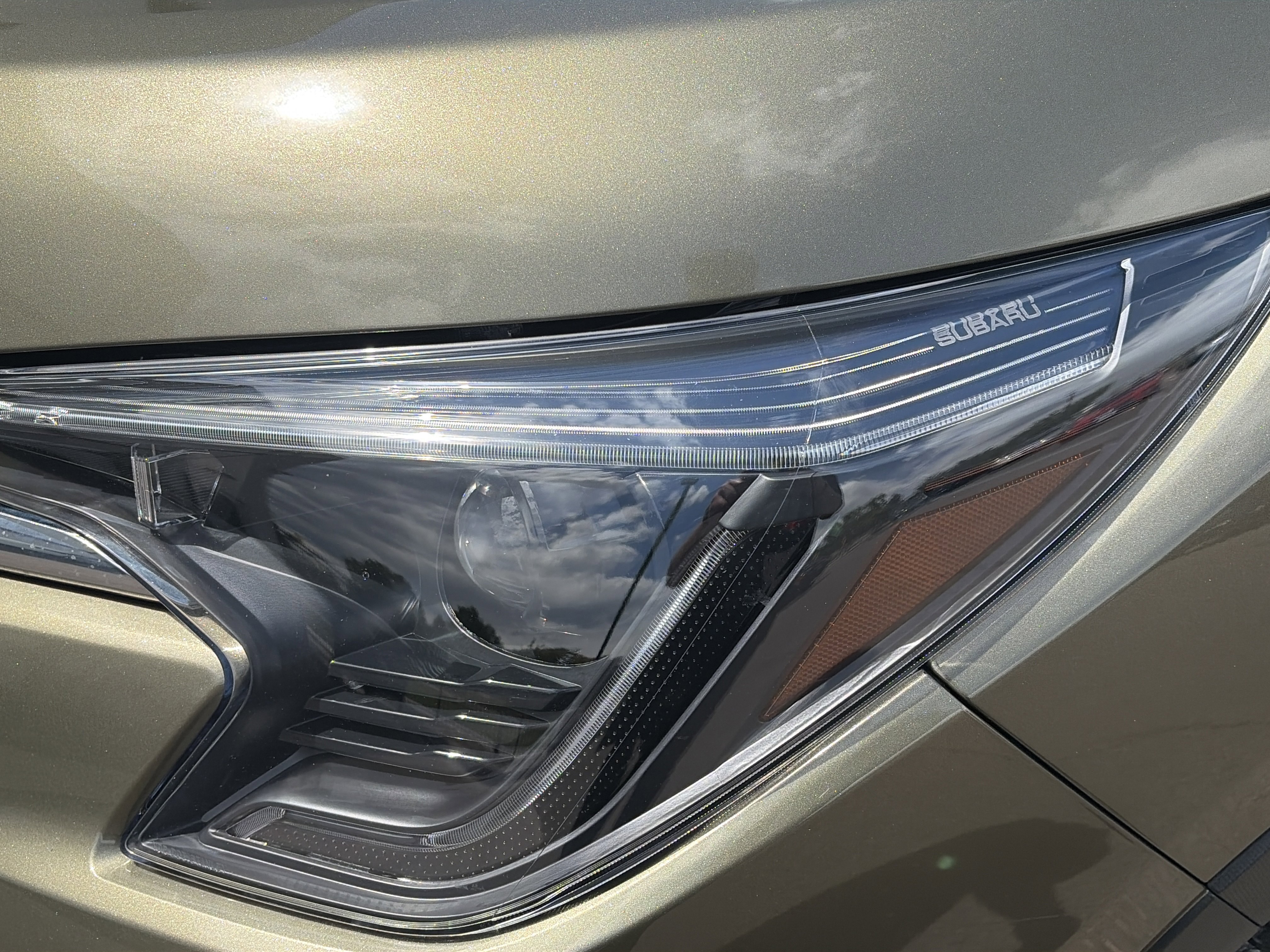 Used 2023 Subaru Ascent Limited w/ Technology Package AWD/4WD image 9
