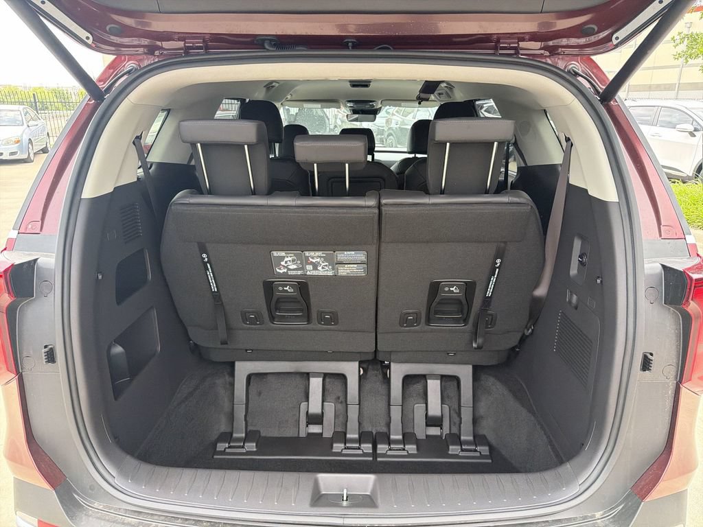 New 2026 Kia Carnival EX FWD image 21
