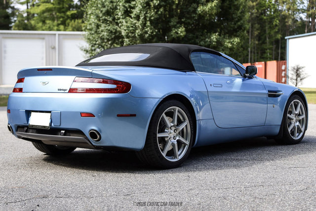 Used 2007 Aston Martin V8 Vantage Roadster RWD image 18