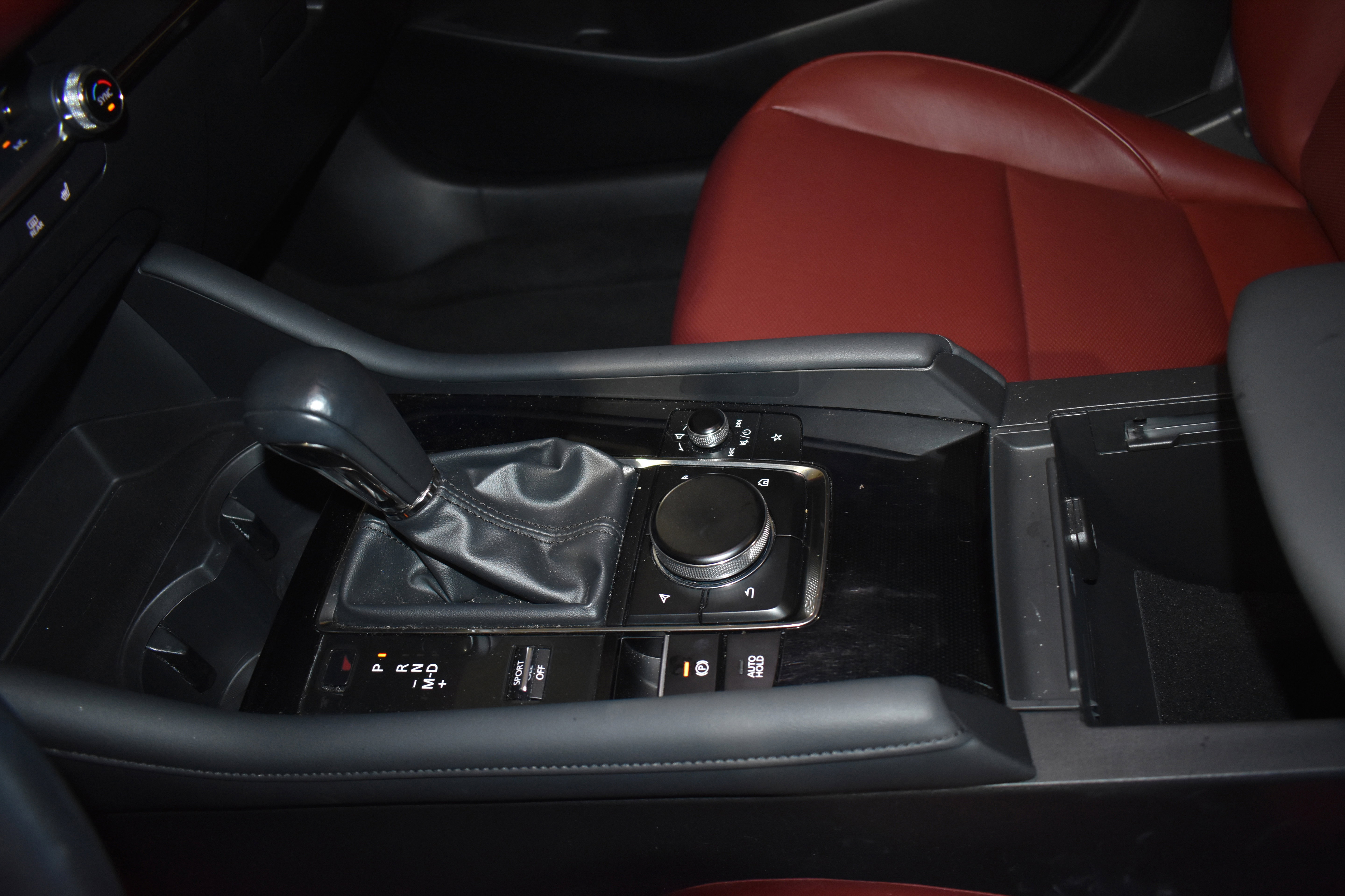 Used 2020 MAZDA MAZDA3 Hatchback w/ Premium Package image 23