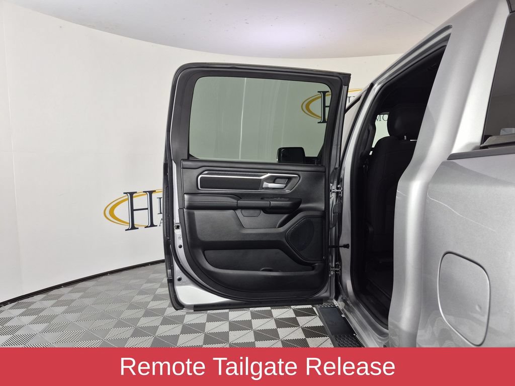 Used 2025 RAM 1500 Big Horn AWD/4WD image 32