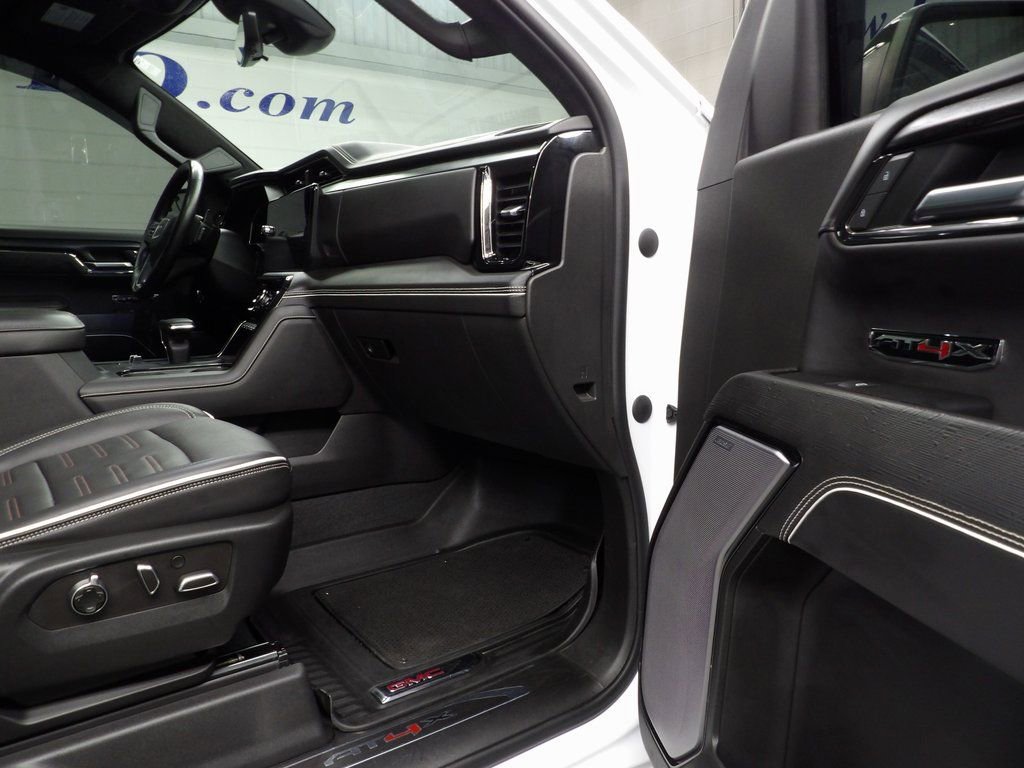 Used 2022 GMC Sierra 1500 AT4X image 31