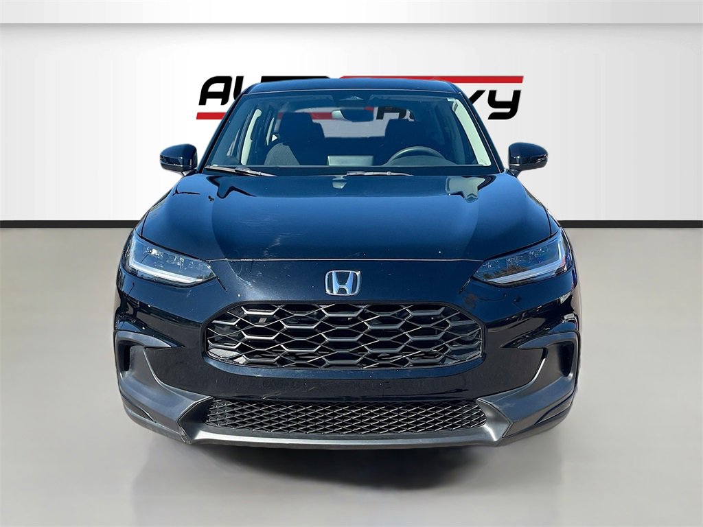 Used 2023 Honda HR-V LX image 2