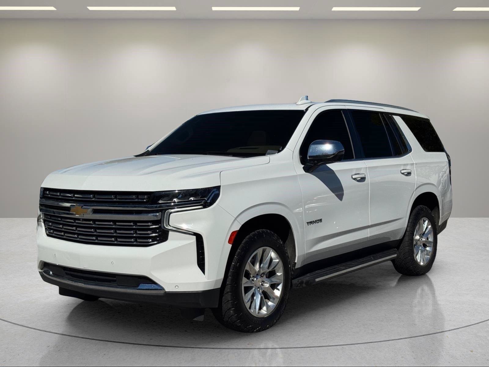 Used 2023 Chevrolet Tahoe Premier AWD/4WD image 1