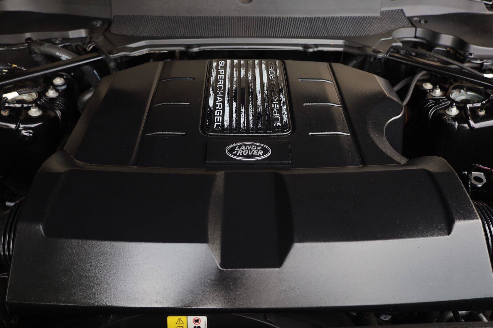 Used 2020 Land Rover Discovery HSE AWD/4WD image 11