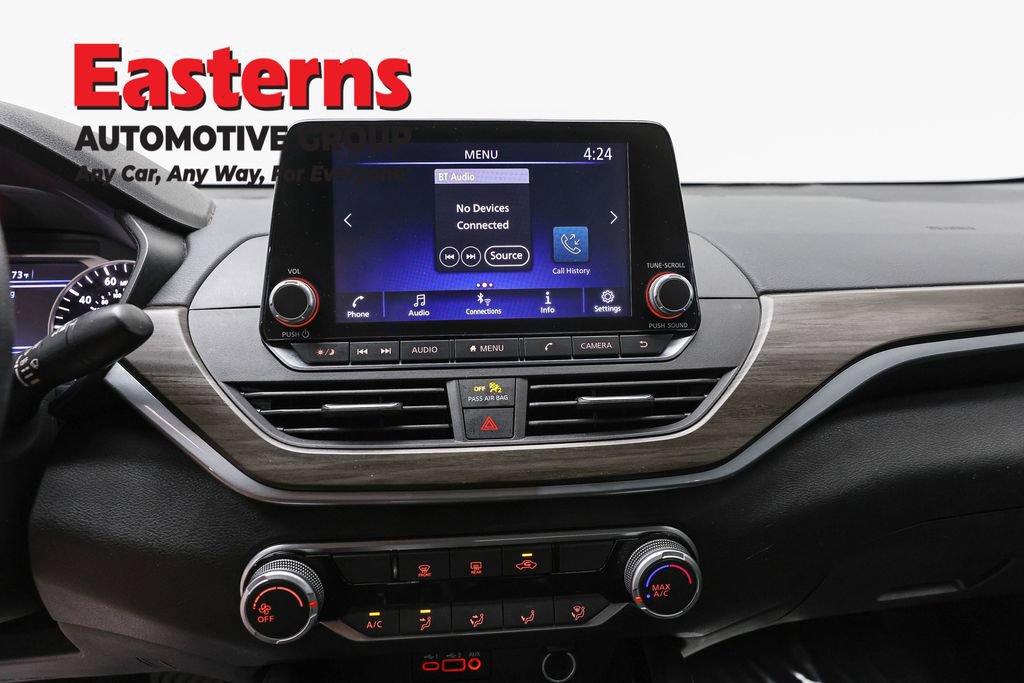 Used 2023 Nissan Altima 2.5 SV FWD image 12