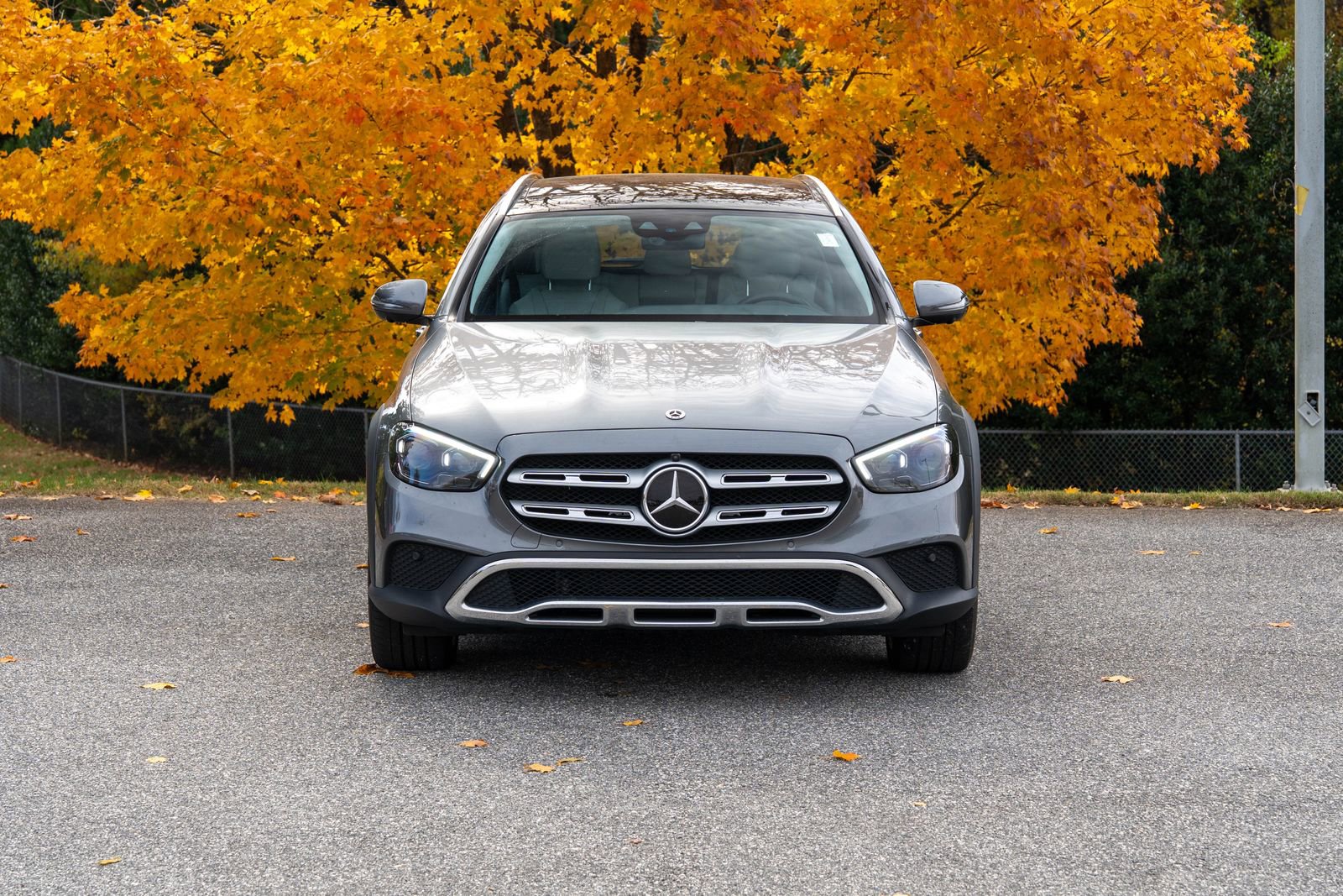 Used 2023 Mercedes-Benz E 450 4MATIC All-Terrain Wagon image 4