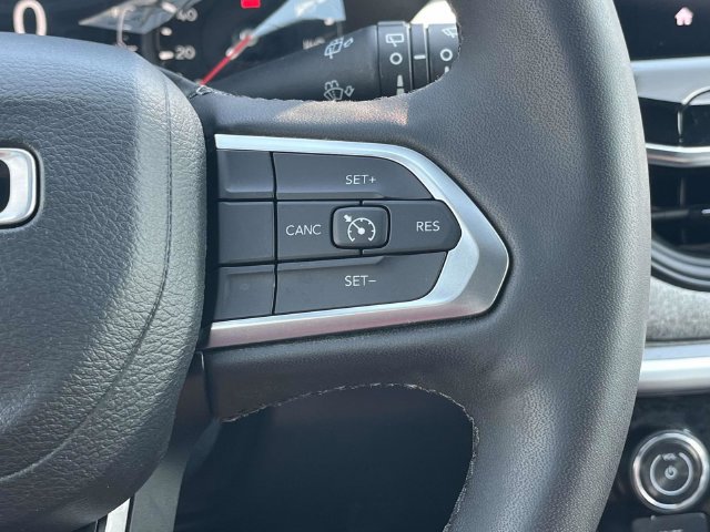 Used 2023 Jeep Compass Latitude AWD/4WD image 27