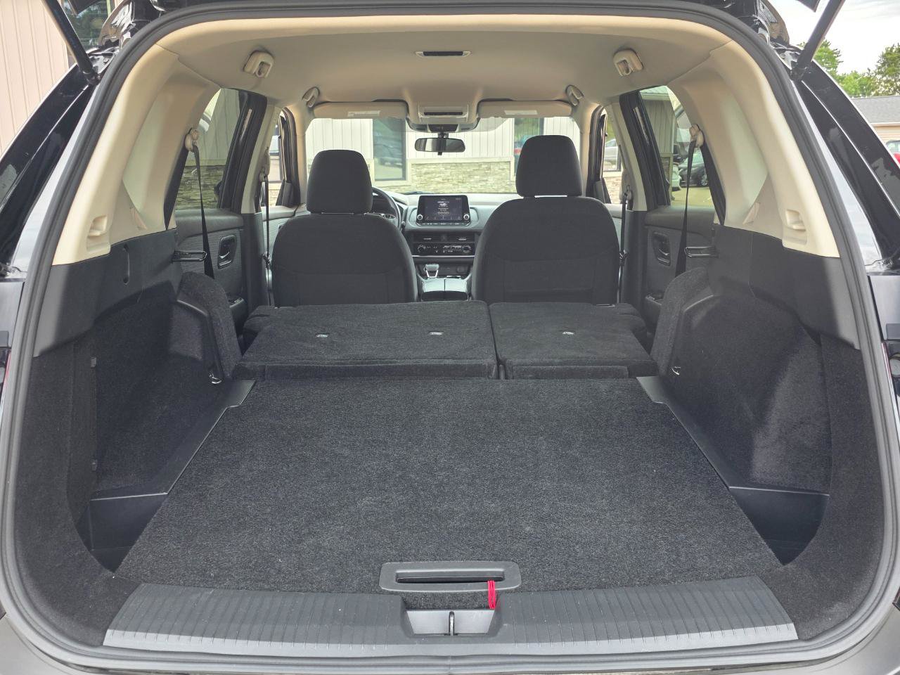 Used 2023 Nissan Rogue S FWD image 14