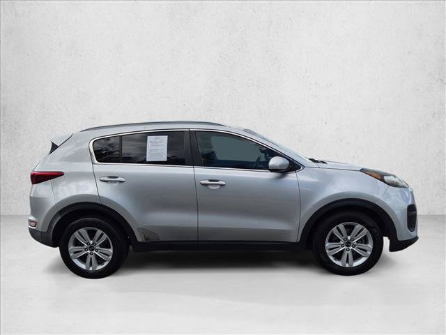 Used 2017 Kia Sportage LX w/ LX Popular Package FWD image 4