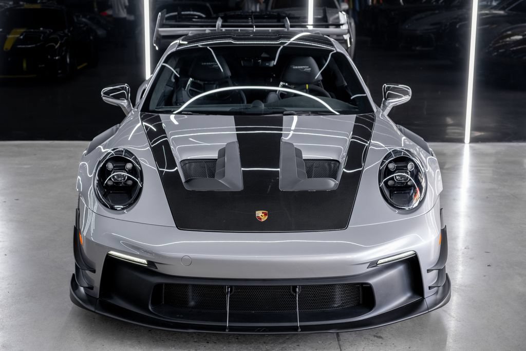 Used 2025 Porsche 911 GT3 RS RWD image 4