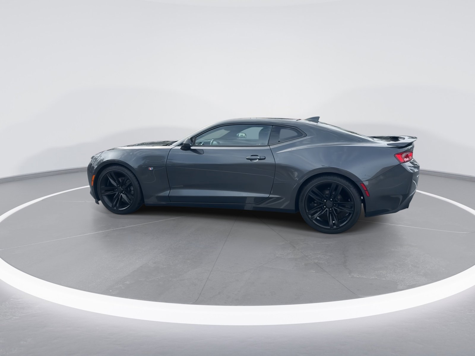 Used 2018 Chevrolet Camaro LT w/ RS Package image 6
