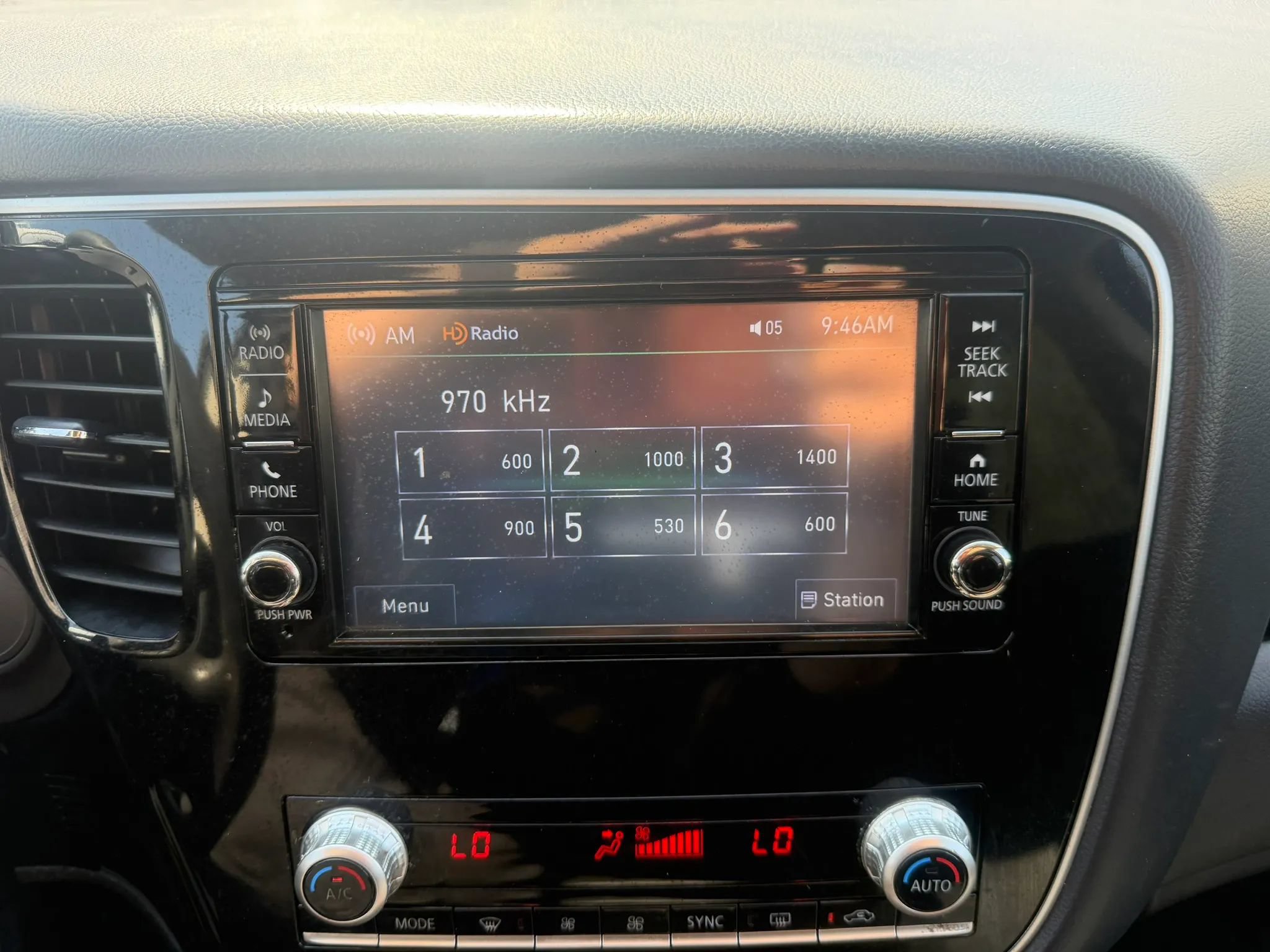 Used 2020 Mitsubishi Outlander ES AWD/4WD image 18