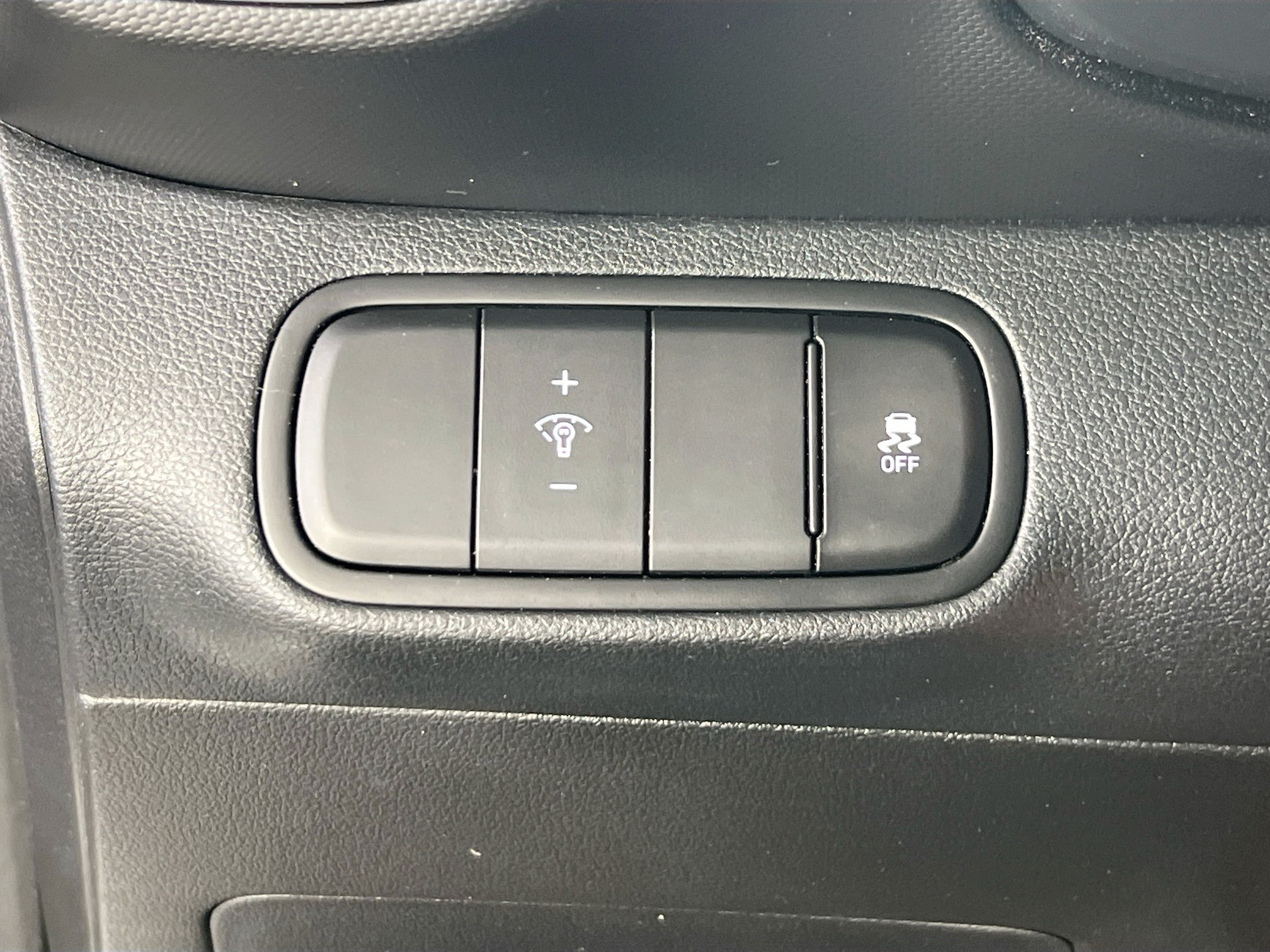 Used 2024 Hyundai Venue SEL FWD image 10
