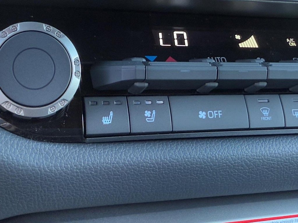 New 2026 Toyota Tundra Limited image 18