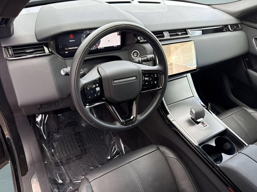 Used 2026 Land Rover Range Rover Velar S AWD/4WD image 11