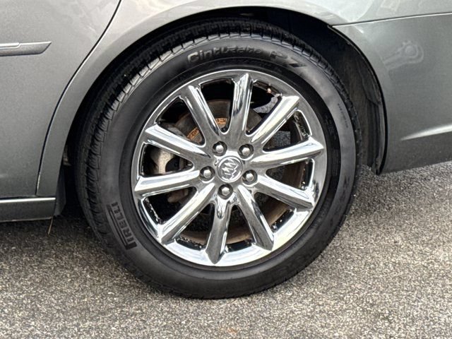 Used 2006 Buick Lucerne CXS w/ Driver Confidence Package FWD image 5