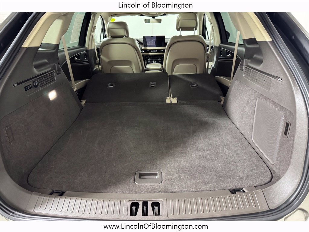 Used 2023 Lincoln Nautilus Reserve w/ Equipment Group 201A AWD/4WD image 14