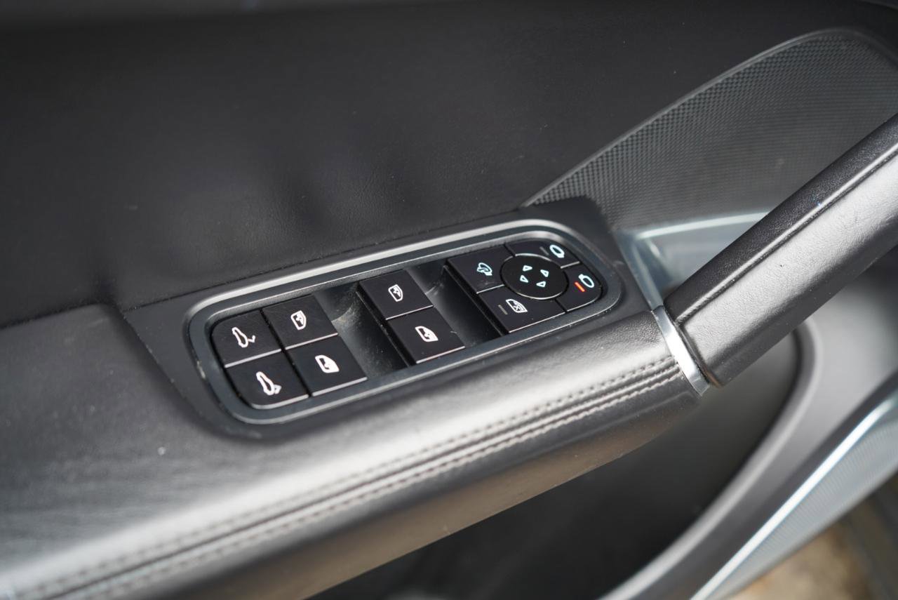 Used 2021 Porsche Cayenne Turbo image 26