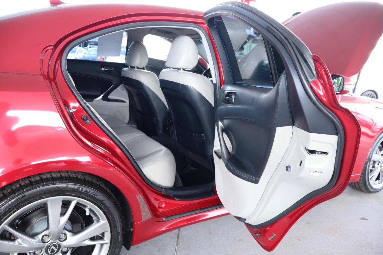 Used 2010 Lexus IS 250 RWD image 32
