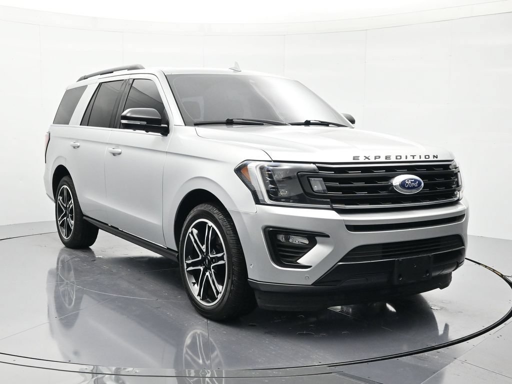 Used 2019 Ford Expedition Limited w/ Equipment Group 303A RWD image 3