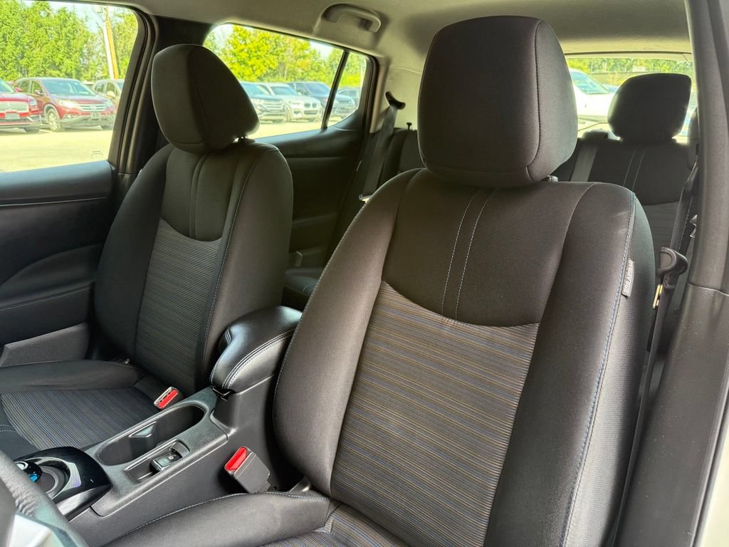 Used 2021 Nissan Leaf SV w/ SV Technology Package FWD image 11