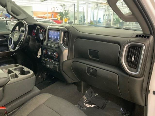 Used 2019 Chevrolet Silverado 1500 LT w/ Convenience Package AWD/4WD image 9