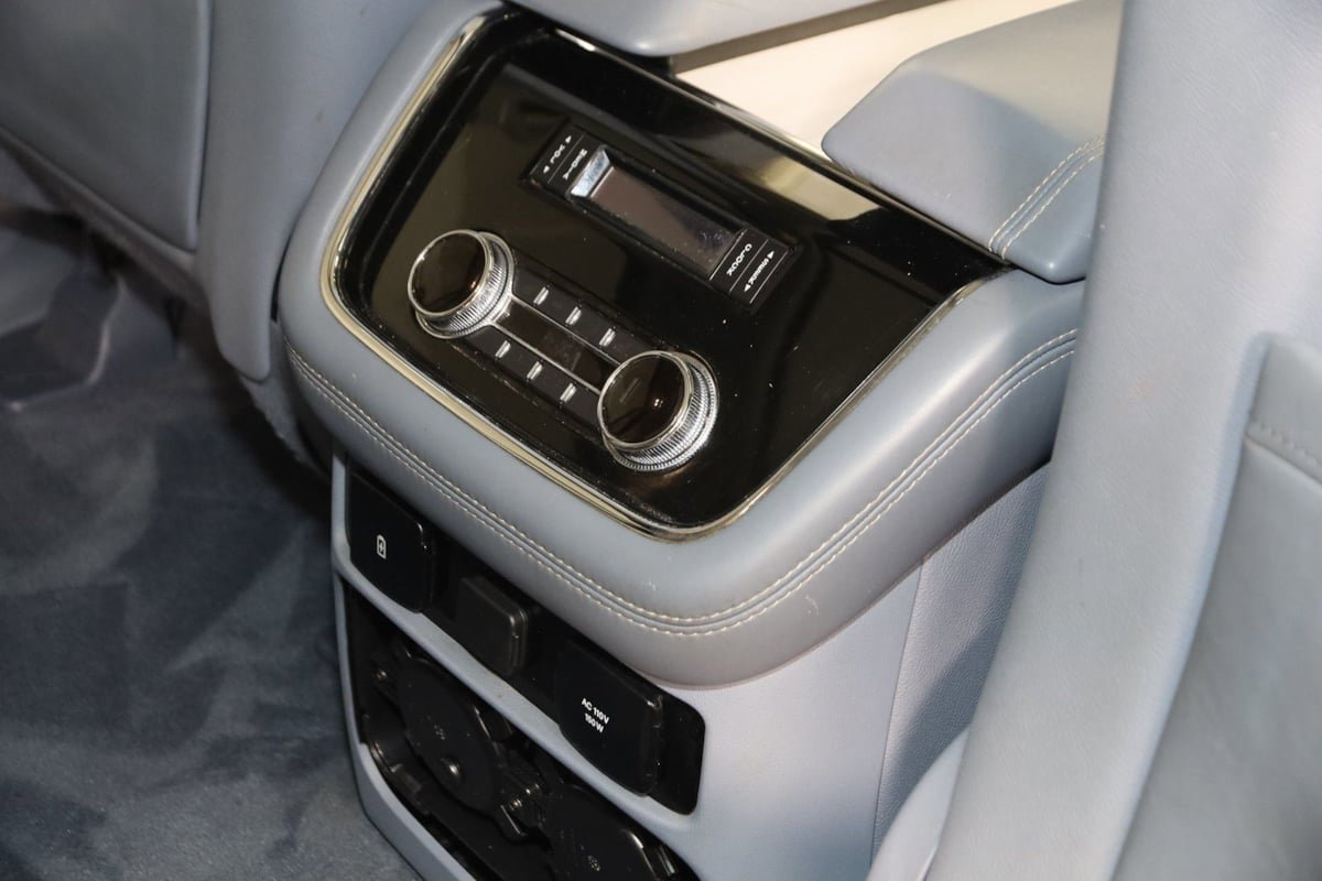 Used 2021 Lincoln Navigator L Black Label AWD/4WD image 17