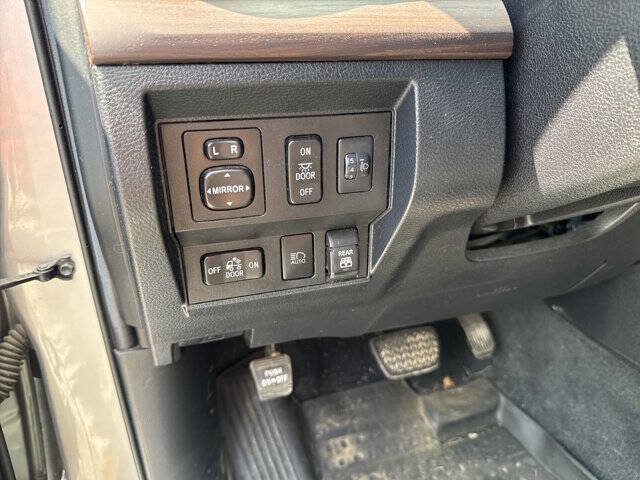 Used 2020 Toyota Tundra Limited w/ Limited Premium Package image 17