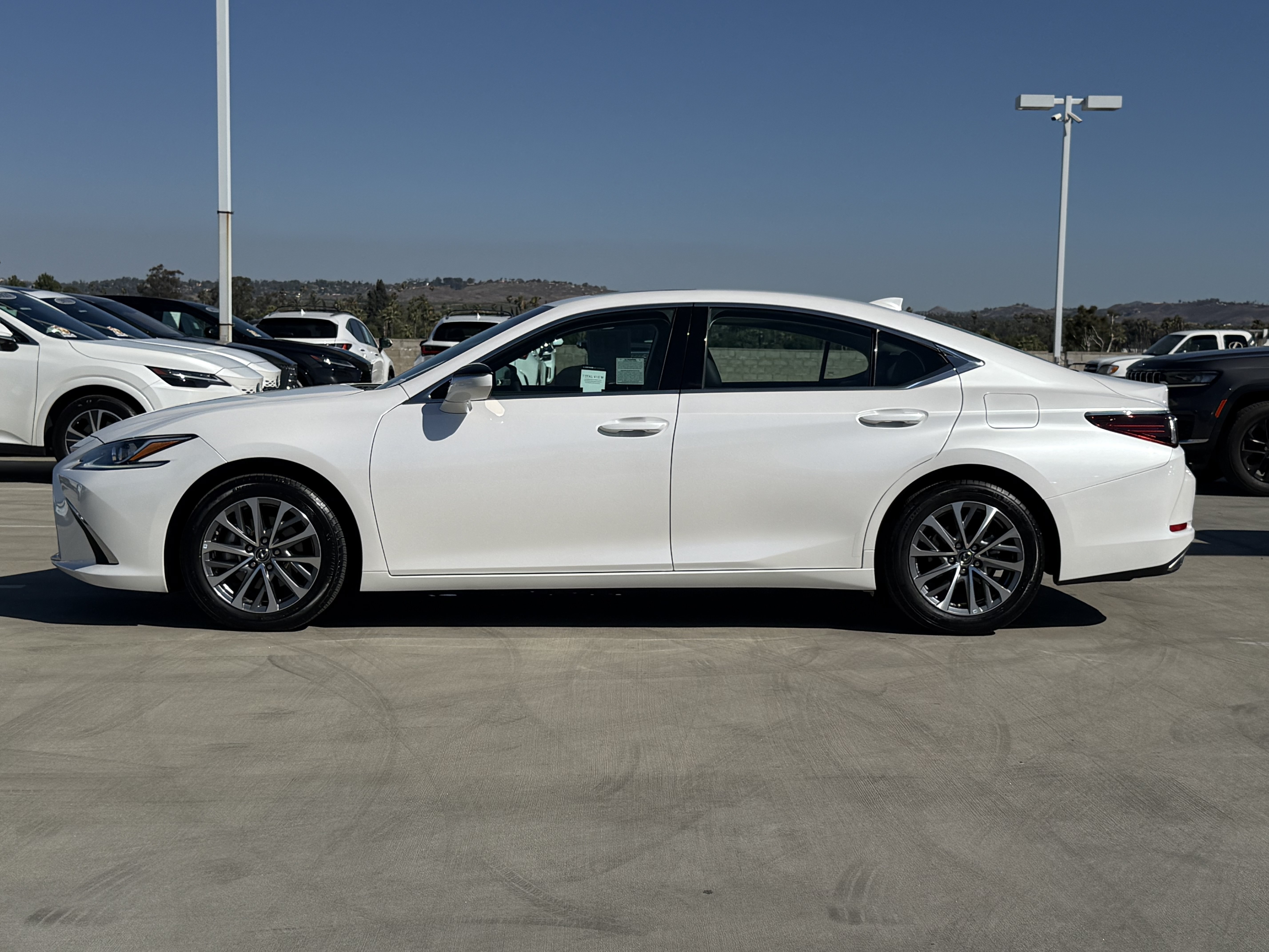 Certified 2024 Lexus ES 350 FWD image 10