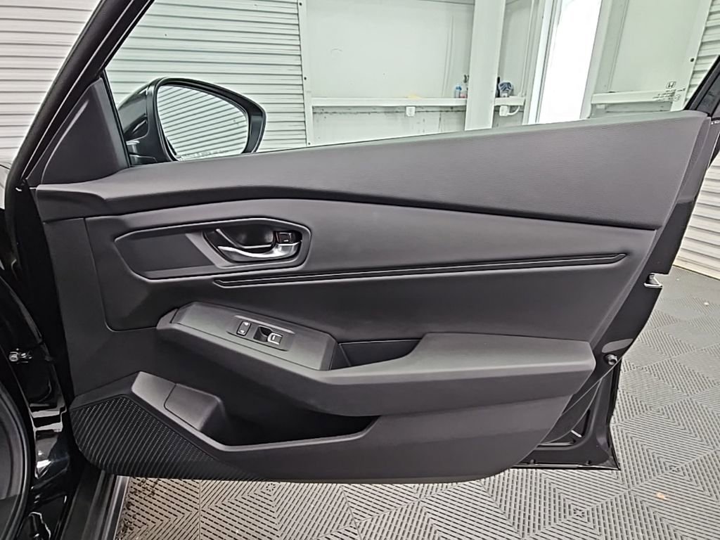 Used 2025 Honda Accord SE image 38